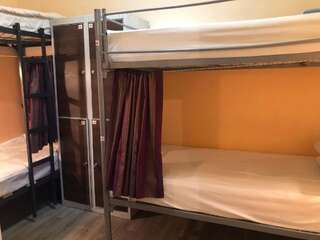 Хостел Виктория Москва Кровать в общем номере для мужчин с 4 кроватями-4