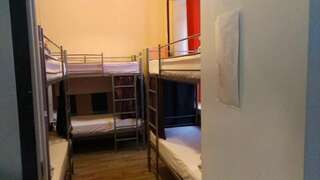 Хостел Виктория Москва Кровать в общем номере для мужчин с 6 кроватями-3